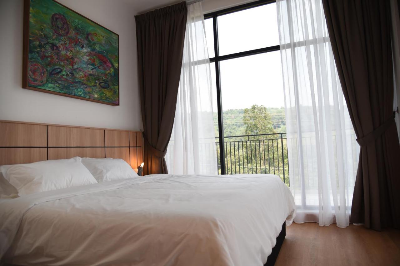 Jenderam Hill Villa เซปัง ภายนอก รูปภาพ